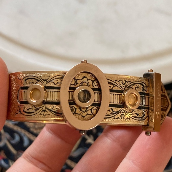 Antique Victorian Taille d’Epargne “Georgie” Engraved Buckle Bracelet Pat. 1874 - Picture 3 of 16